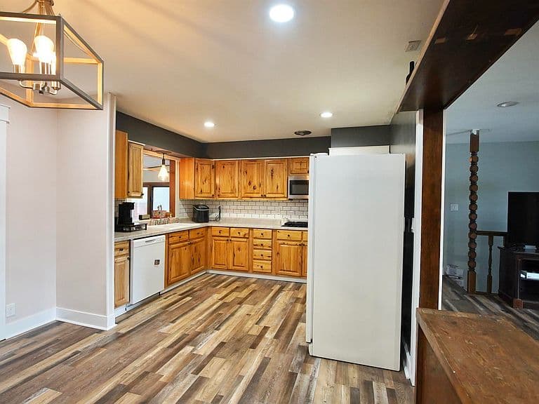 3044 Bruhn Way photo 3