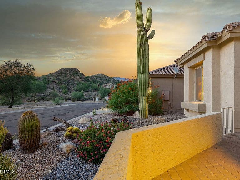 5291 S Emerald Desert Drive photo 5