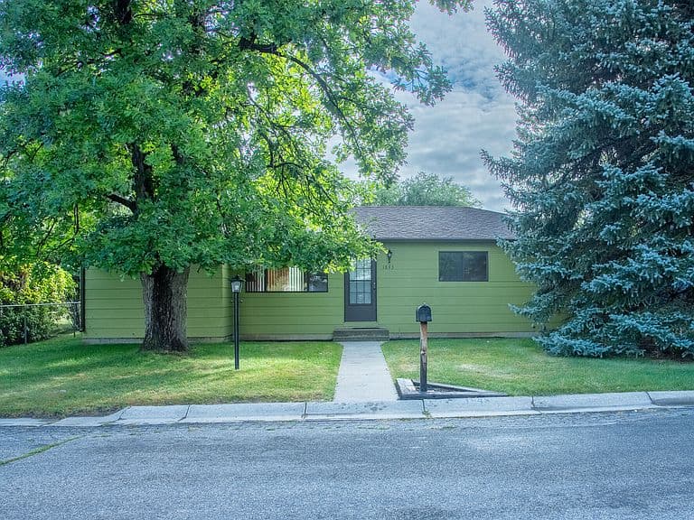 1843 Kennedy St photo 1