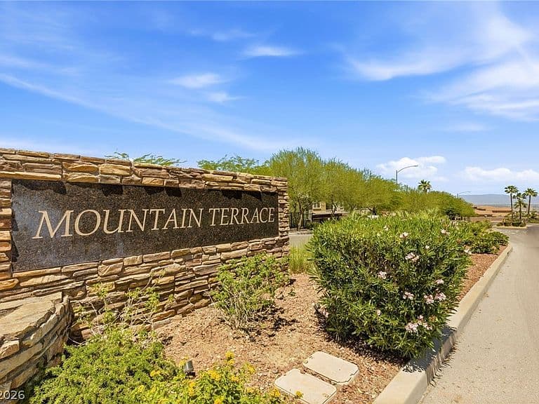 1174 Twinkling Meadows Dr photo 5
