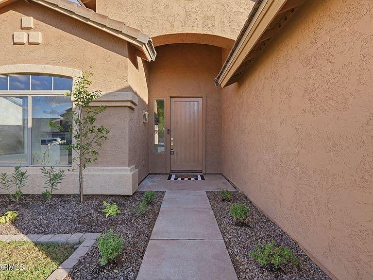 3945 S CACTUS WREN Drive photo 5