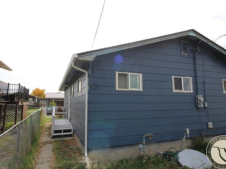 813 2nd St W photo 4
