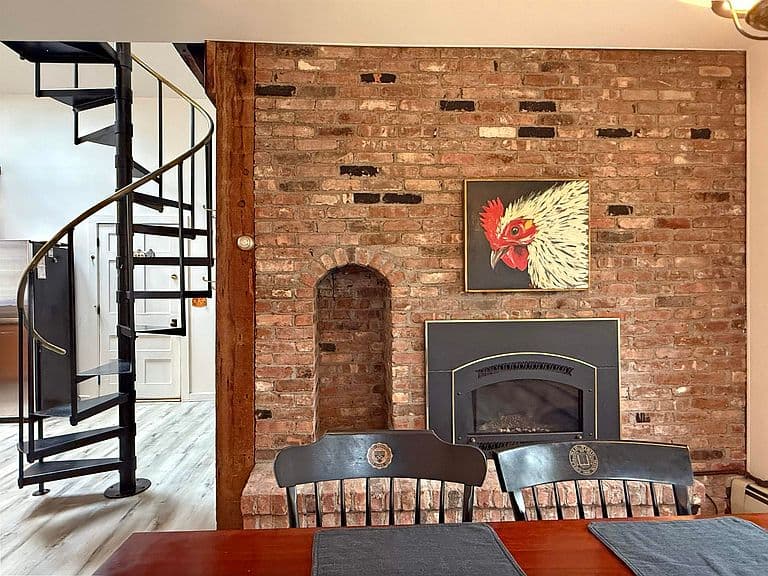 2442 Maple Street photo 5