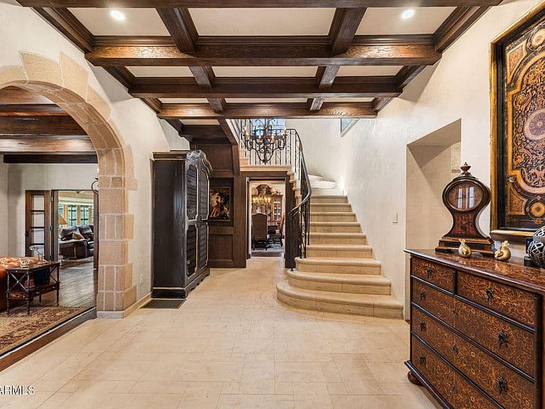 1015 W ENCANTO Boulevard photo 5