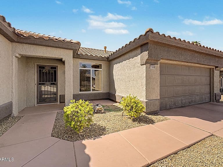 13660 W ANTELOPE Drive photo 4