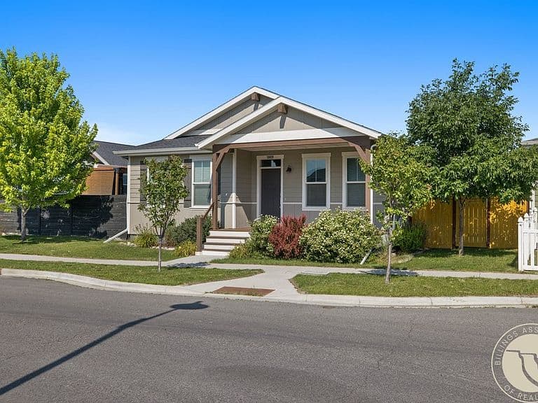 1809 Annas Garden Ln photo 1
