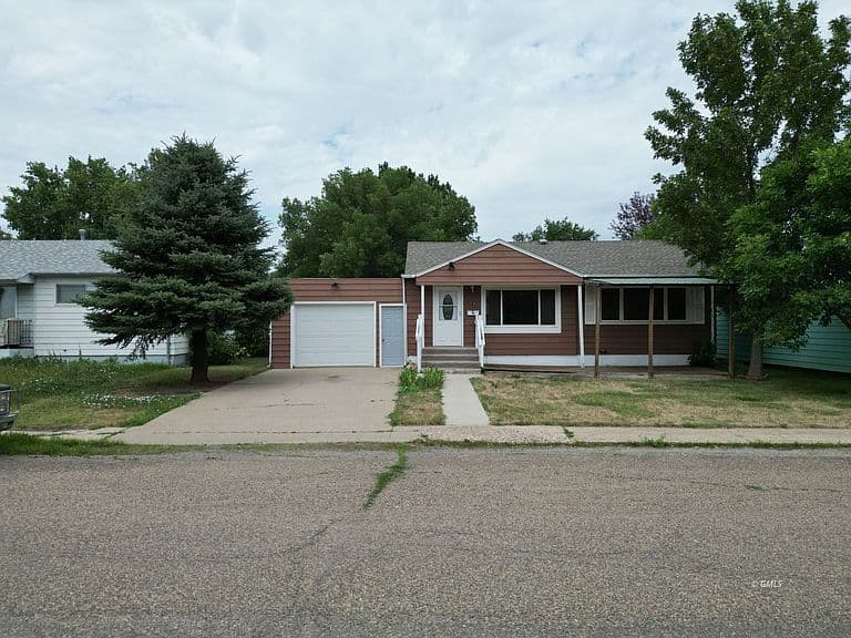 415 Chestnut Ave photo 3