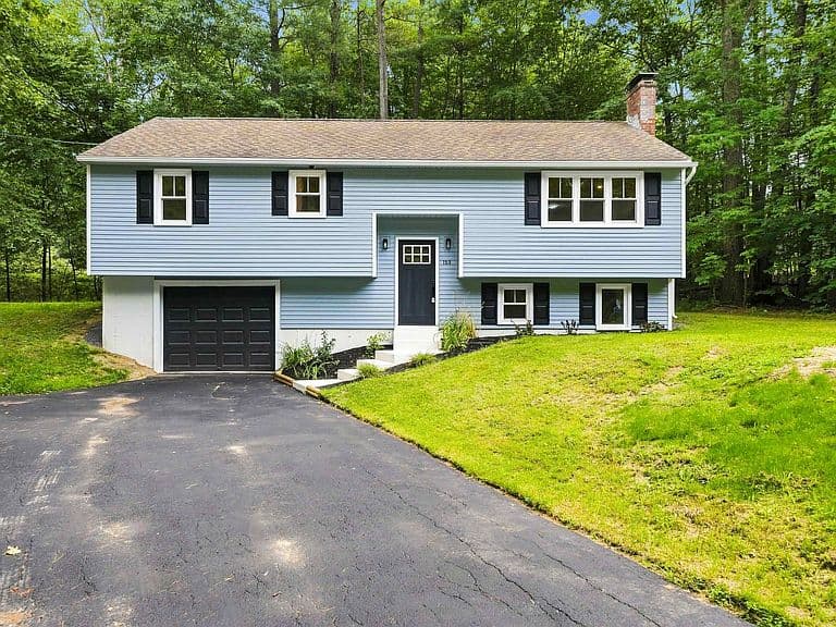 153 Squantum Road photo 1