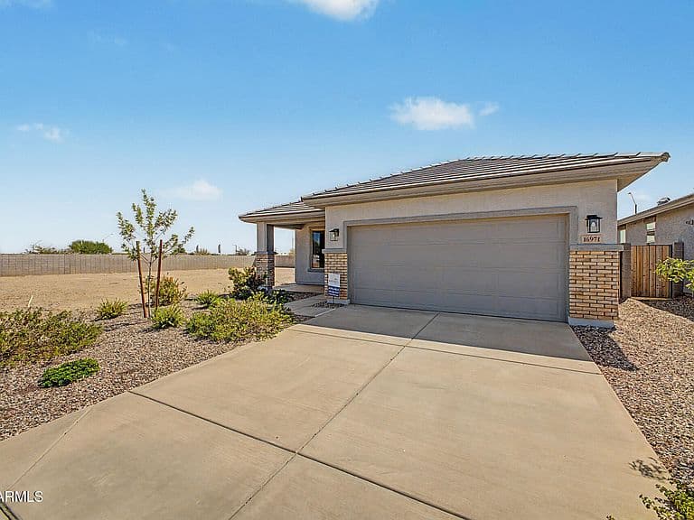 16971 W SPUR Drive photo 3