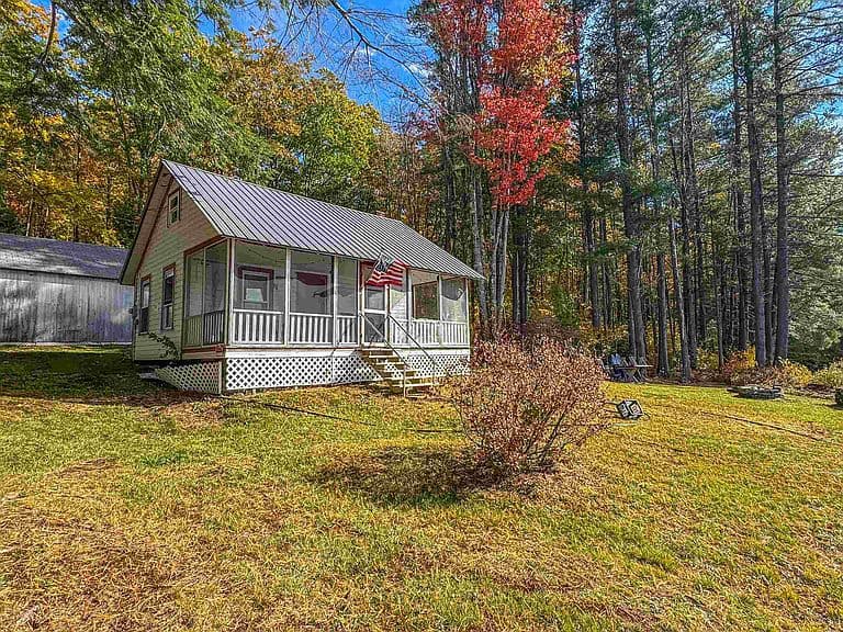 311 Lake Road photo 4