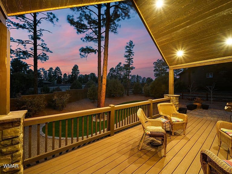 120 N Retreat Dr photo 3