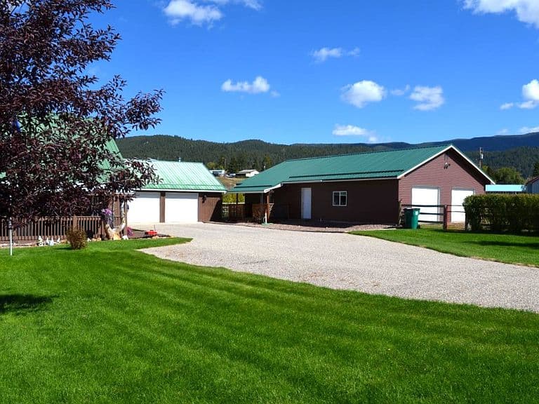 1122 Sunshine Rd photo 2