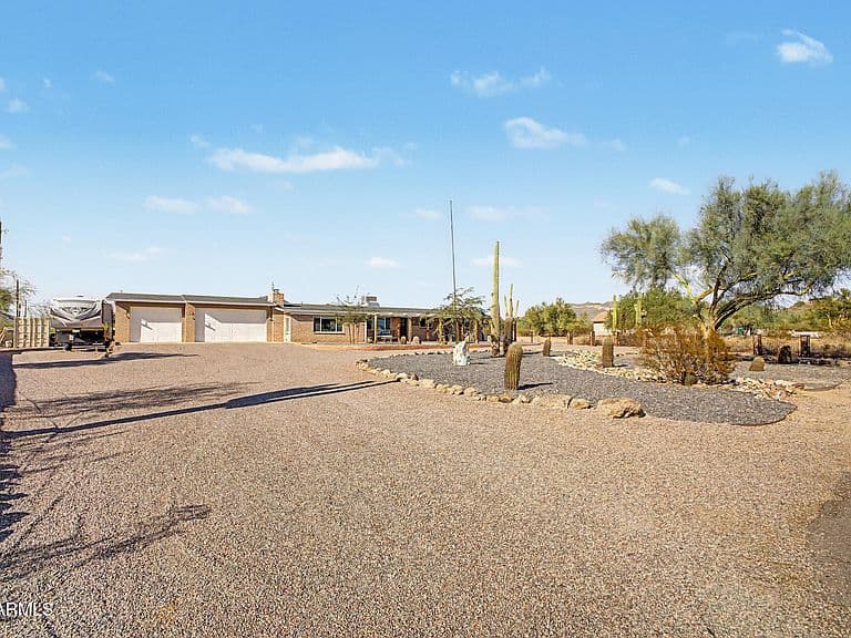 8238 E MAWSON Road photo 3