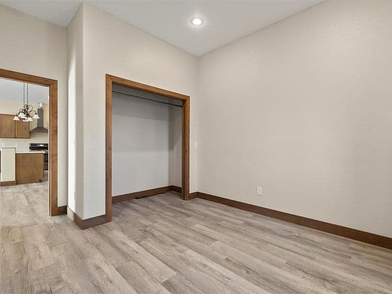 5430 Cerkoney Ln photo 3