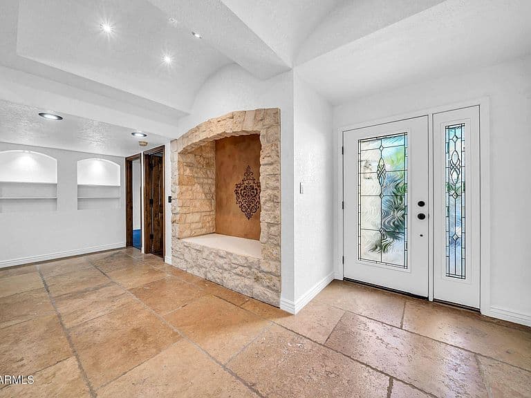 7351 E Keim Dr photo 3