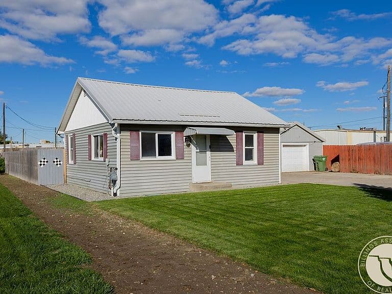527 Judith Ln photo 1