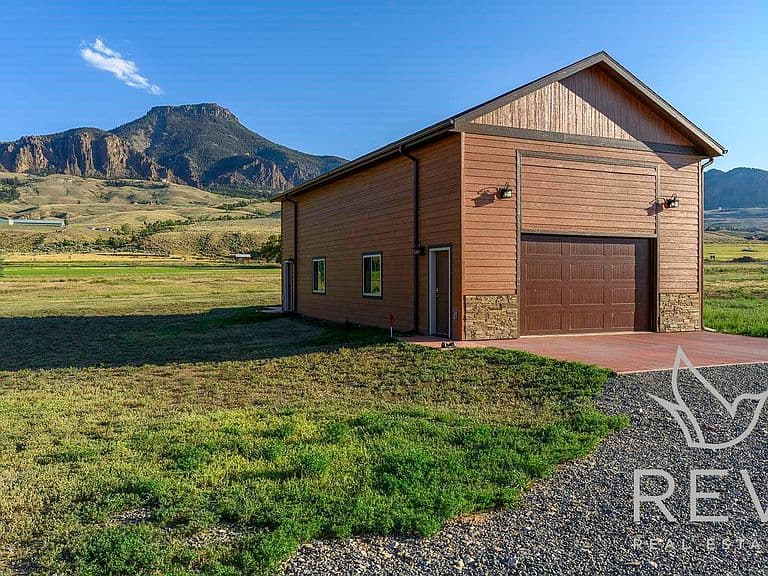 108 Stillwater Dr photo 5