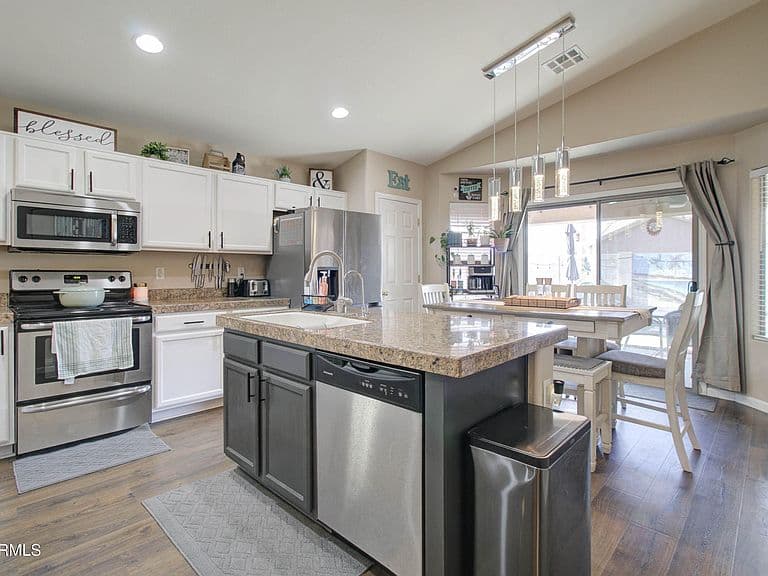 2810 W JASPER BUTTE Drive photo 3