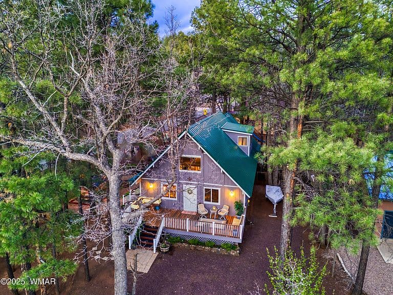 4211 Pinetree Ln photo 2