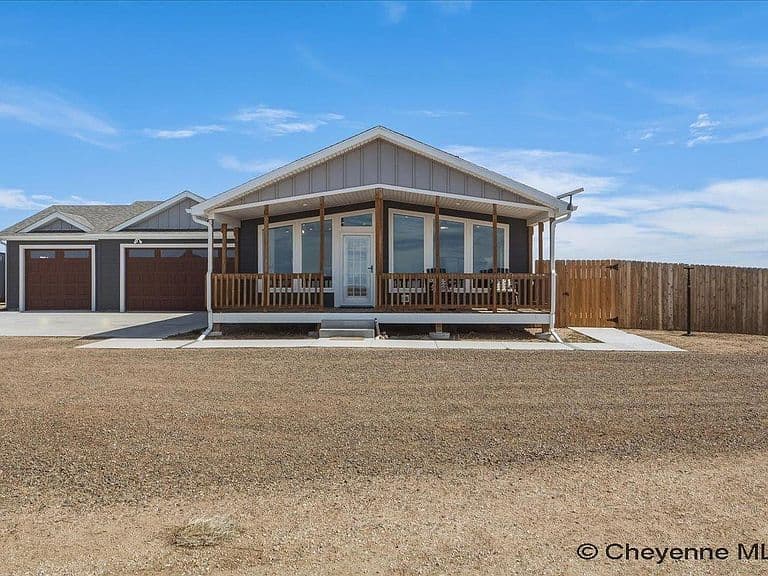 322 Conroy Ct photo 2