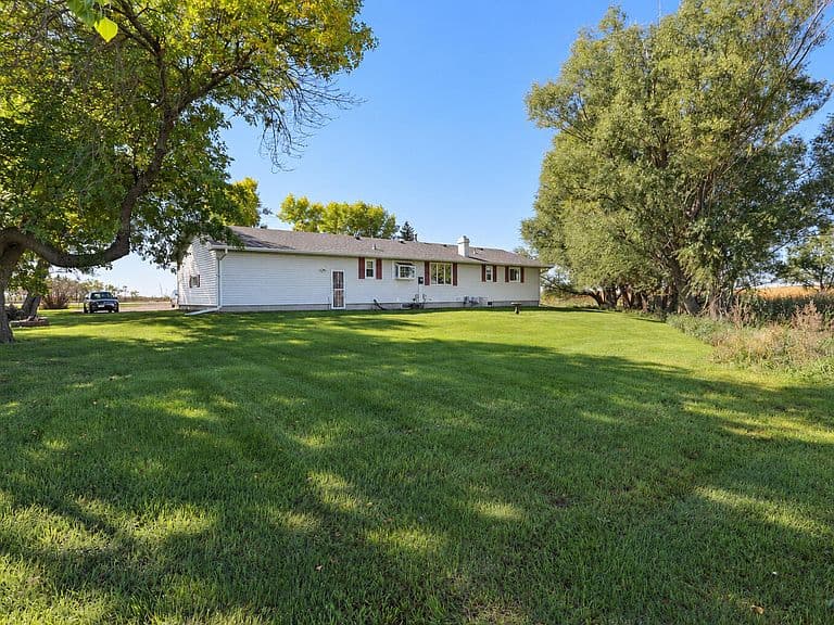 3615 E Melgaard Rd photo 3