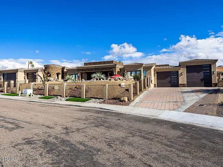 1716 Sailing Hawk Dr photo 5