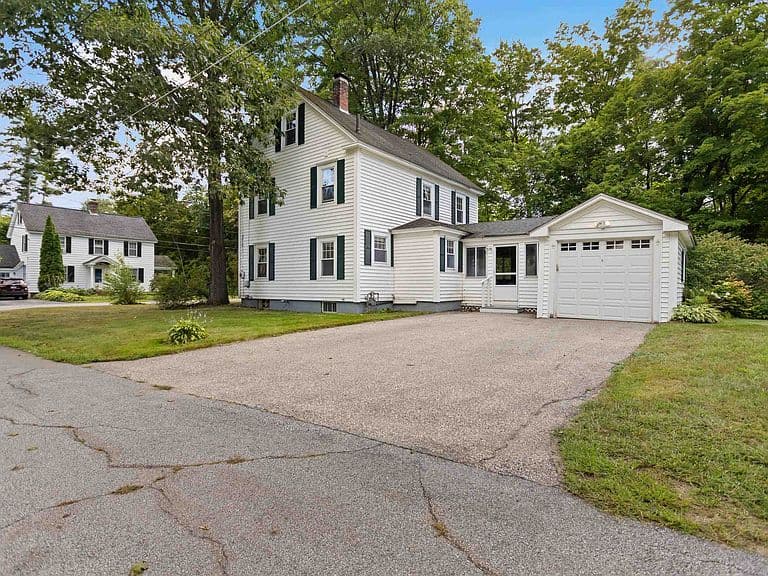 29 Roger Avenue photo 1