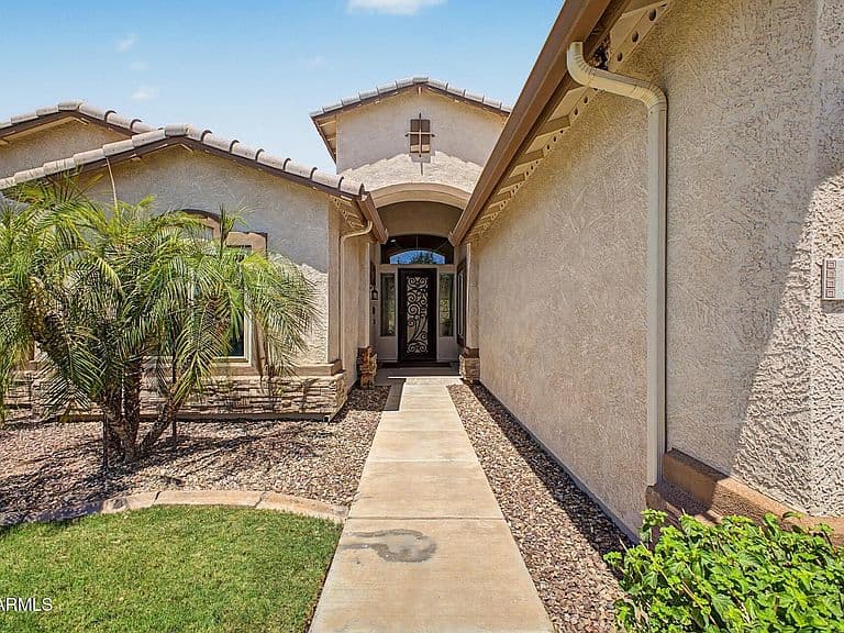 15250 W BECKER Lane photo 2
