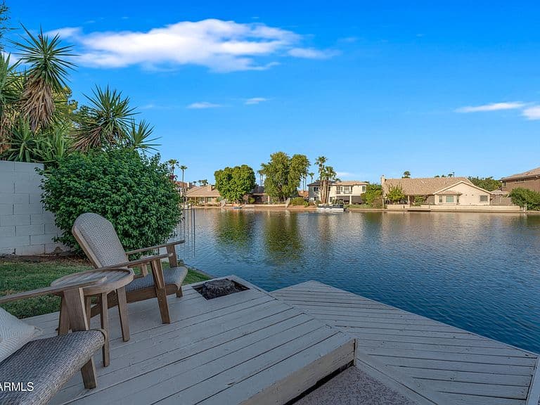 521 S MARINA Drive photo 4