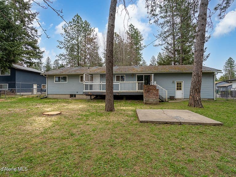 11865 N Forest Rd photo 4