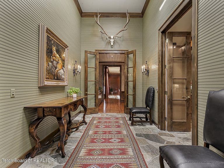 50 Huckleberry Dr photo 4