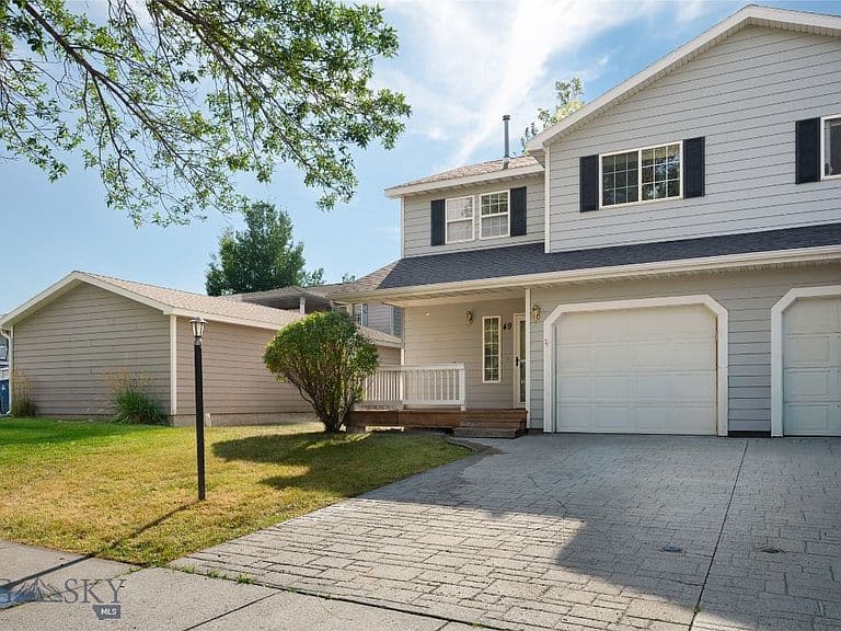 49 Michael Grove Ave photo 1