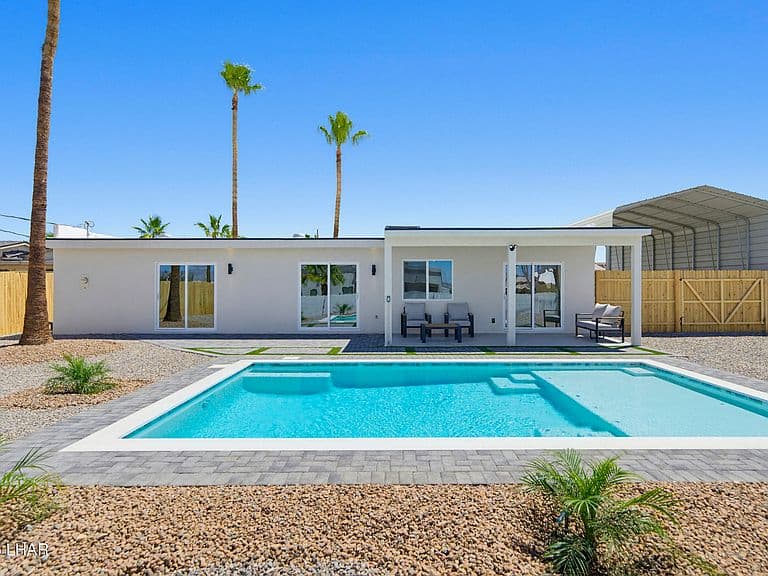 213 Jade Ln photo 3
