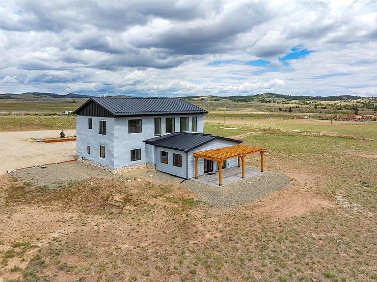 5730 Racehorse Loop photo 4
