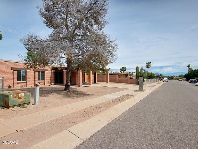 2956 W Camino Oro Blanco photo 3