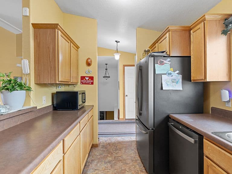 244 Freiheit Ln photo 3