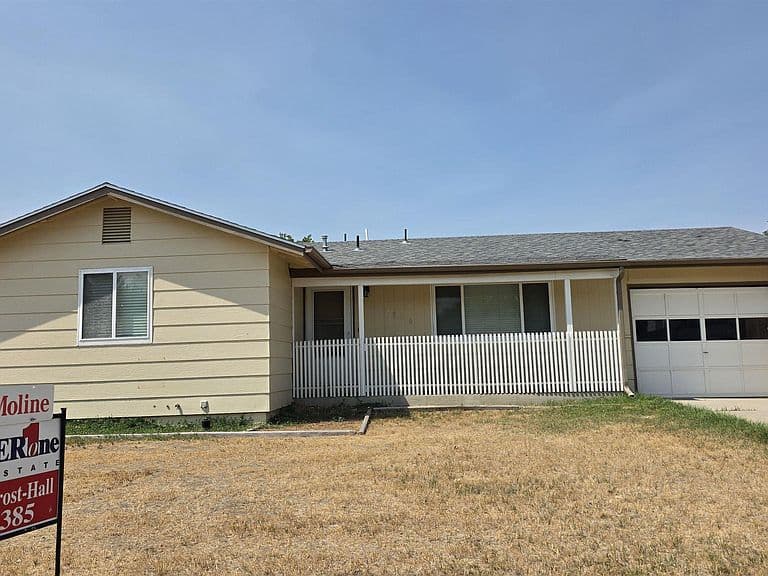 2806 Cherokee Ln photo 1