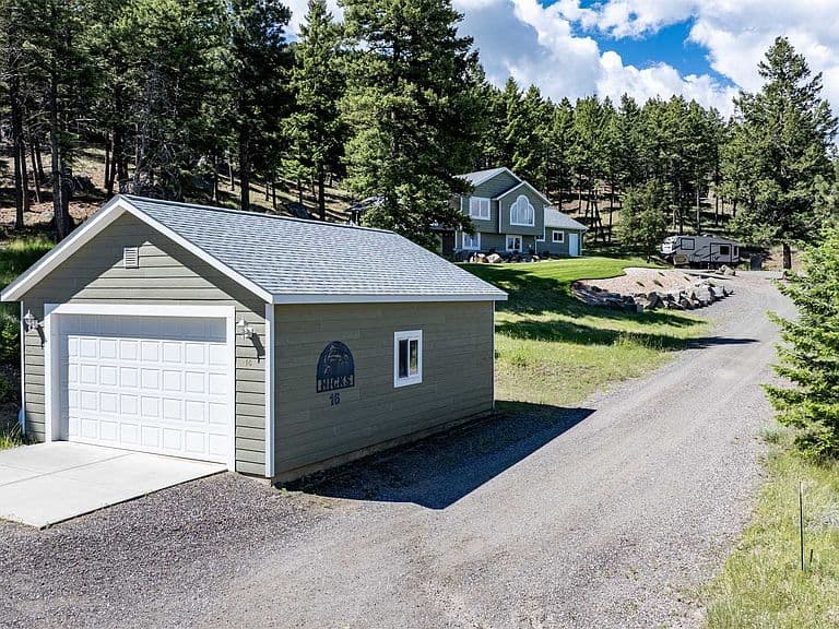 16 Evergreen Ct photo 5