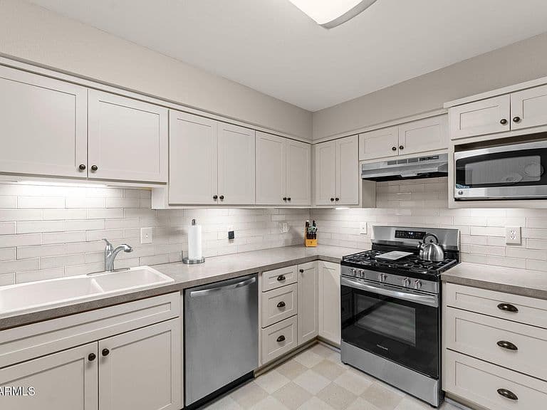 780 Javelina Dr photo 2