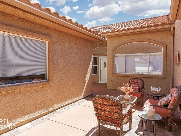 1100 Mohave Dr photo 2