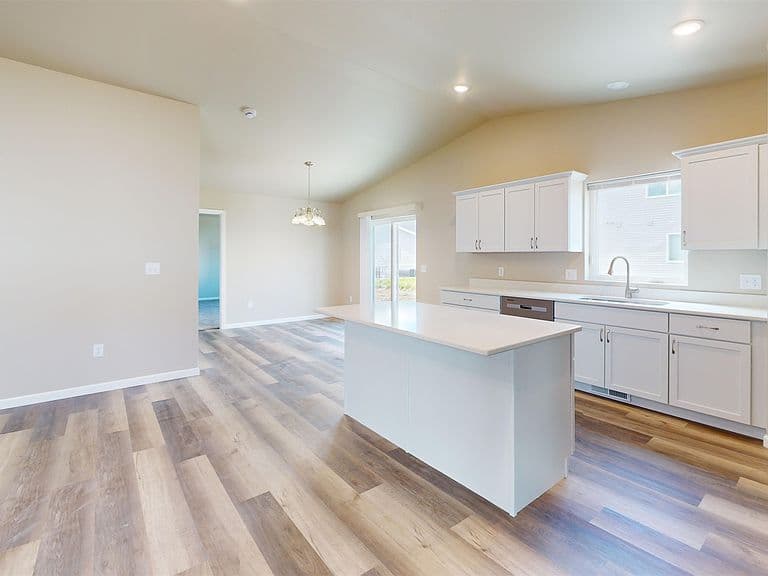 2208 23rd Ave NW photo 5
