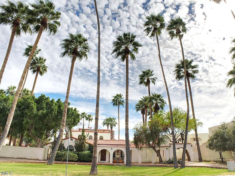 15 W PASADENA Avenue photo 1