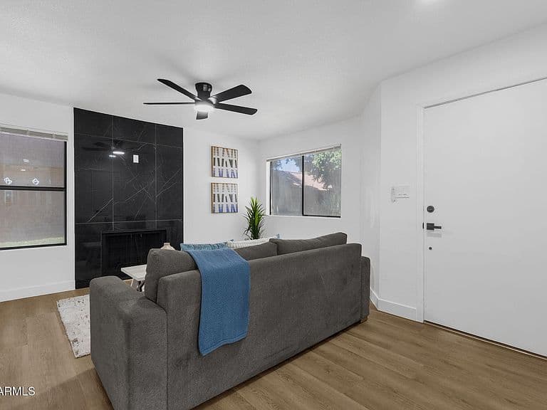 2121 S PENNINGTON -- #21 photo 5