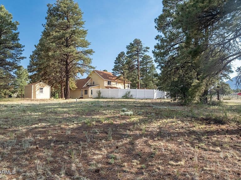8550 N PLEASANT VALLEY Way photo 1