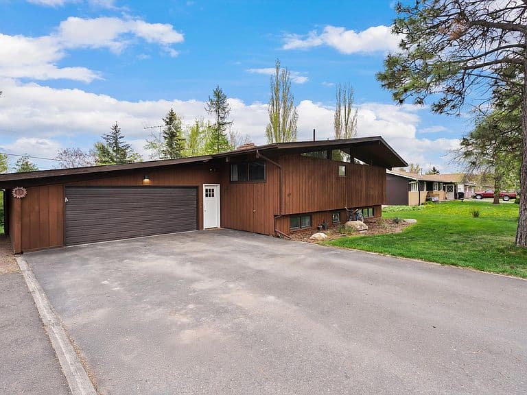 97 Northern Lights Blvd photo 4