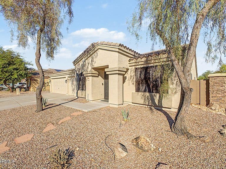 3672 N Crane Place photo 3