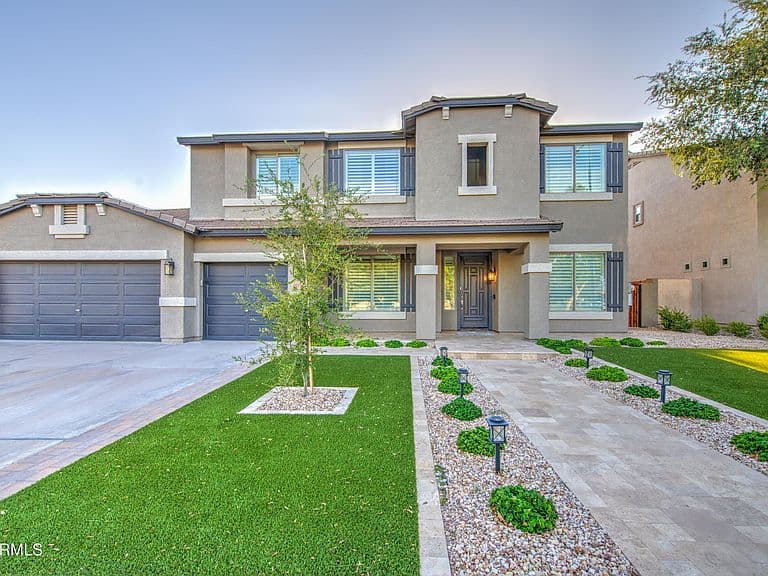 4552 S FOUR PEAKS Way photo 3
