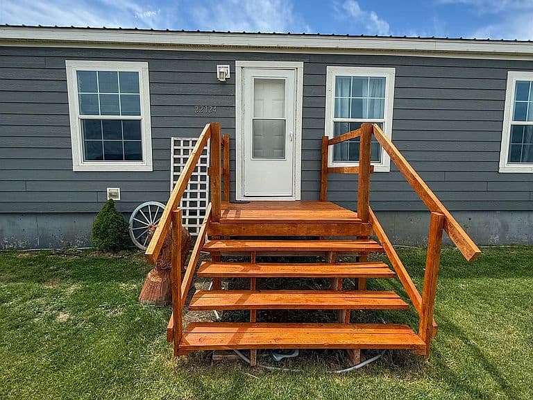 22124 Saddle Rd photo 5