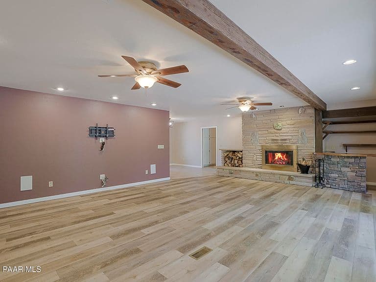 3015 N Hozoni Rd photo 5