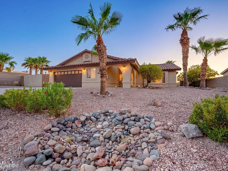 3472 Florence Avenue photo 1